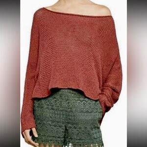 BCBGMaxAzria High-Low Boatneck Sweater. Size M Cardinal Red.